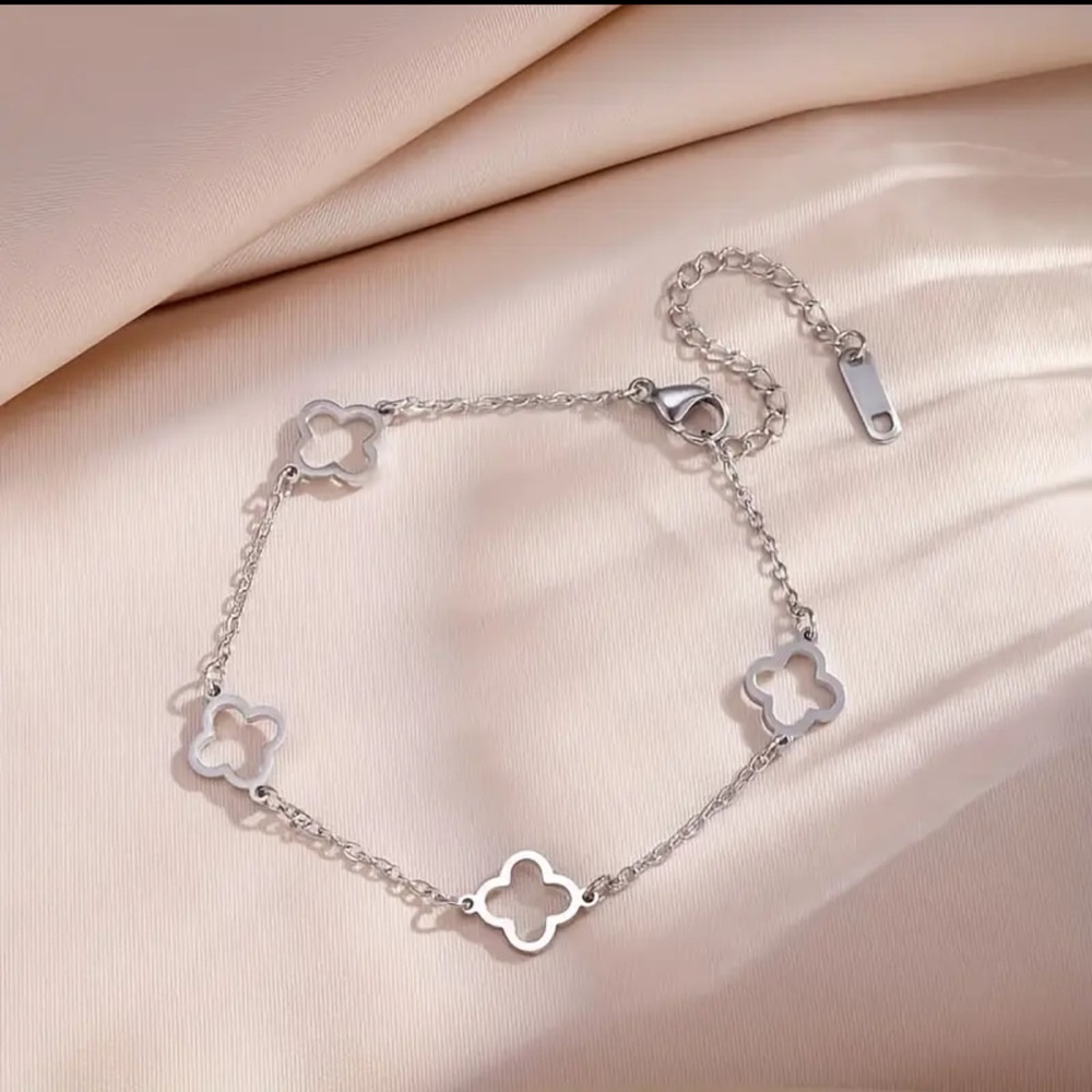 Chic Silver Clover Chain Bracelet stainless steel